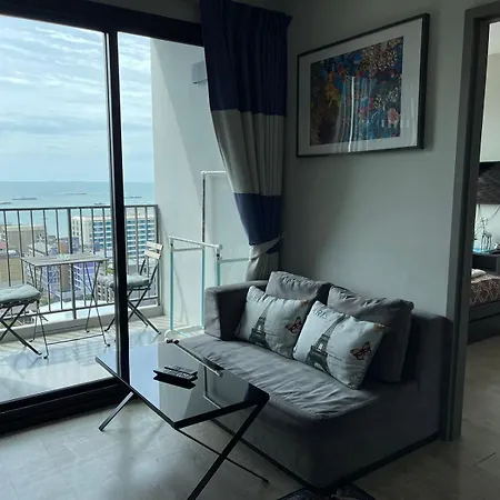 The Base Deluxe Appartement Pattaya Buitenkant foto