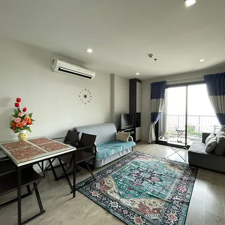 The Base Deluxe Appartement Pattaya Buitenkant foto