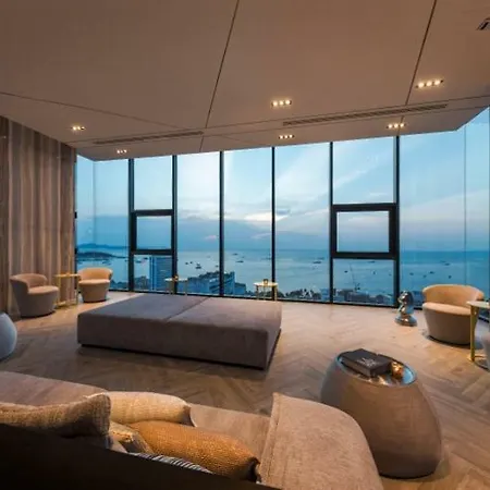 The Base Deluxe Appartement Pattaya Buitenkant foto