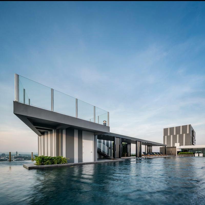 The Base Deluxe * Pattaya
