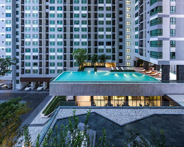 The Base Deluxe * Pattaya