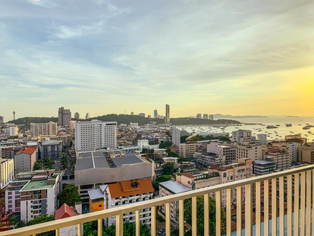 The Base Deluxe * Pattaya